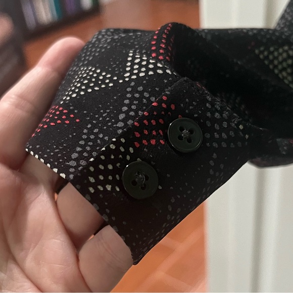 Metiseko 100% silk women’s size Large button down long sleeved dress black NWT - Picture 6 of 7